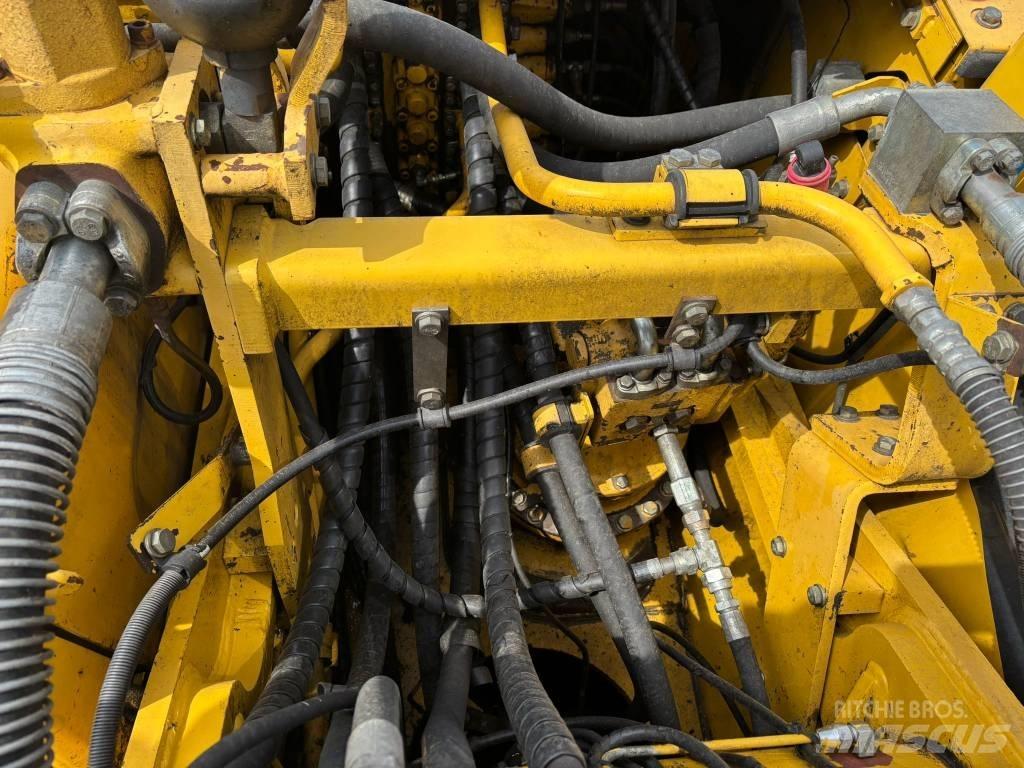 Komatsu PC 290 NLC-8 Pásová rýpadla