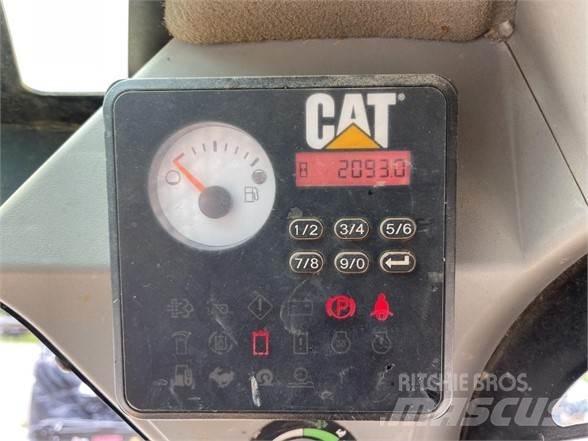 CAT 259D Smykem řízené nakladače