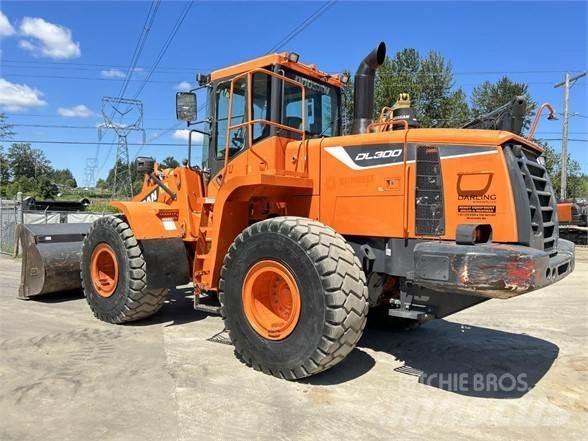 Doosan DL300 Kolové nakladače