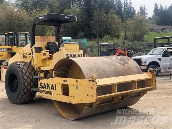 Sakai SV505 Tahačové válce