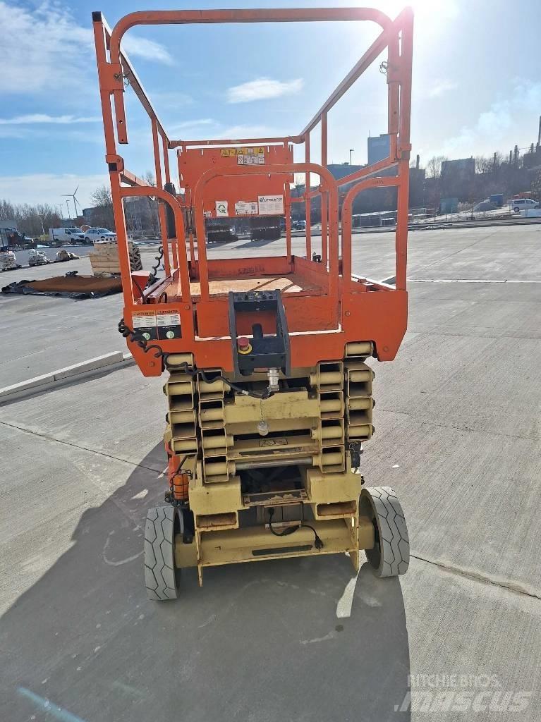 JLG 3246 ES Nůžková zvedací plošina