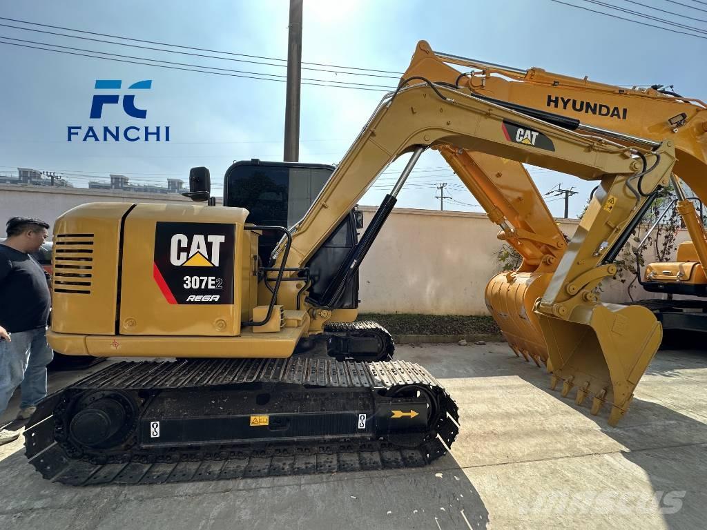 CAT 307E2 Mini rýpadla < 7t