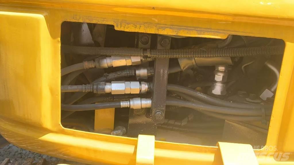Komatsu PC 40 MR Pásová rýpadla