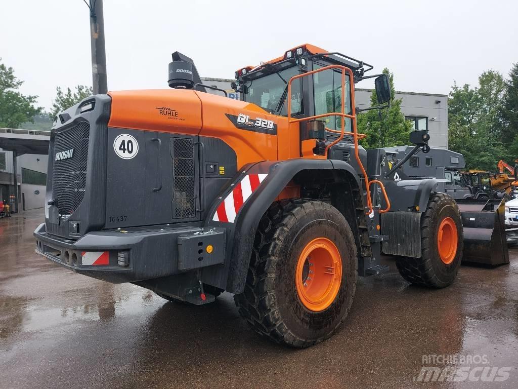Develon DL 320-7 Kolové nakladače