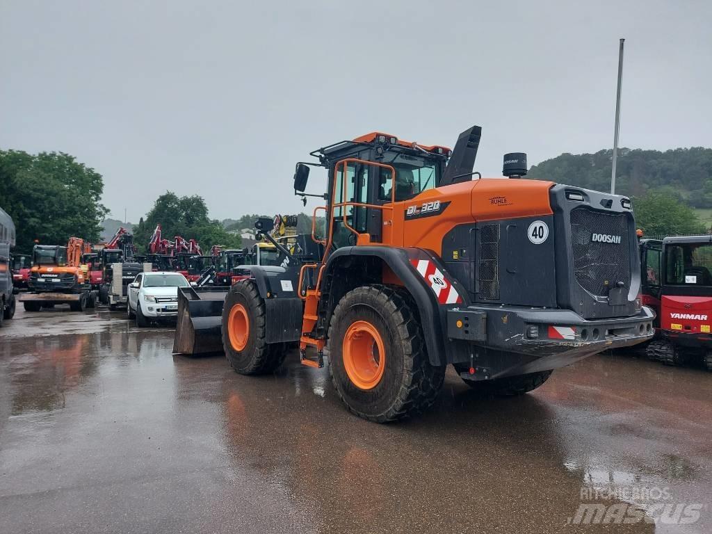 Develon DL 320-7 Kolové nakladače