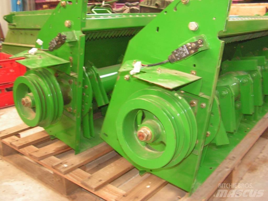 John Deere 1450 CWS Podvozky a zavěšení kol