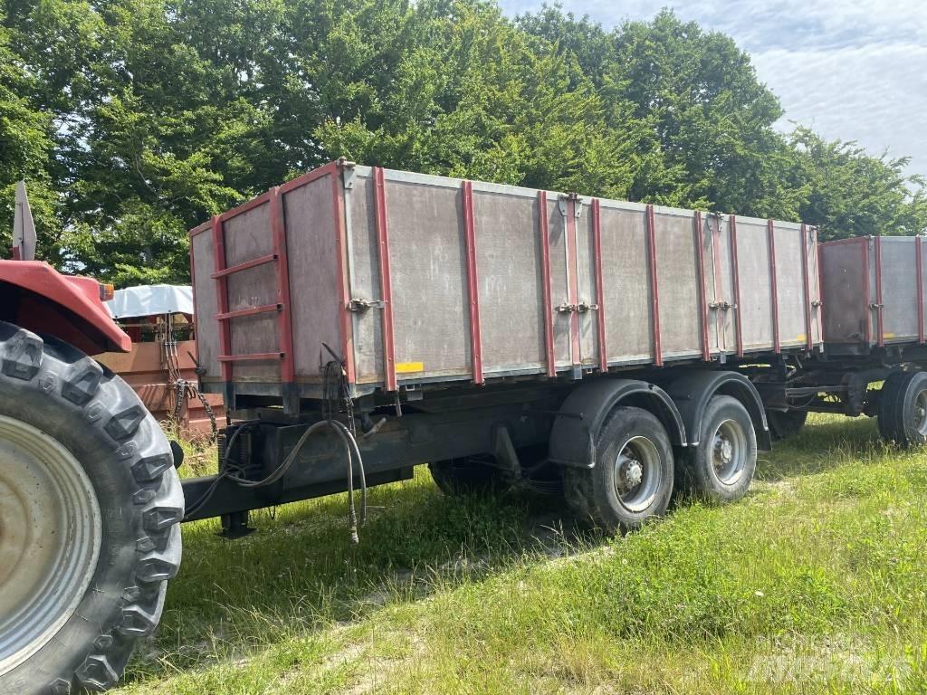 Scania vogntræk Sklápěcí přívěs