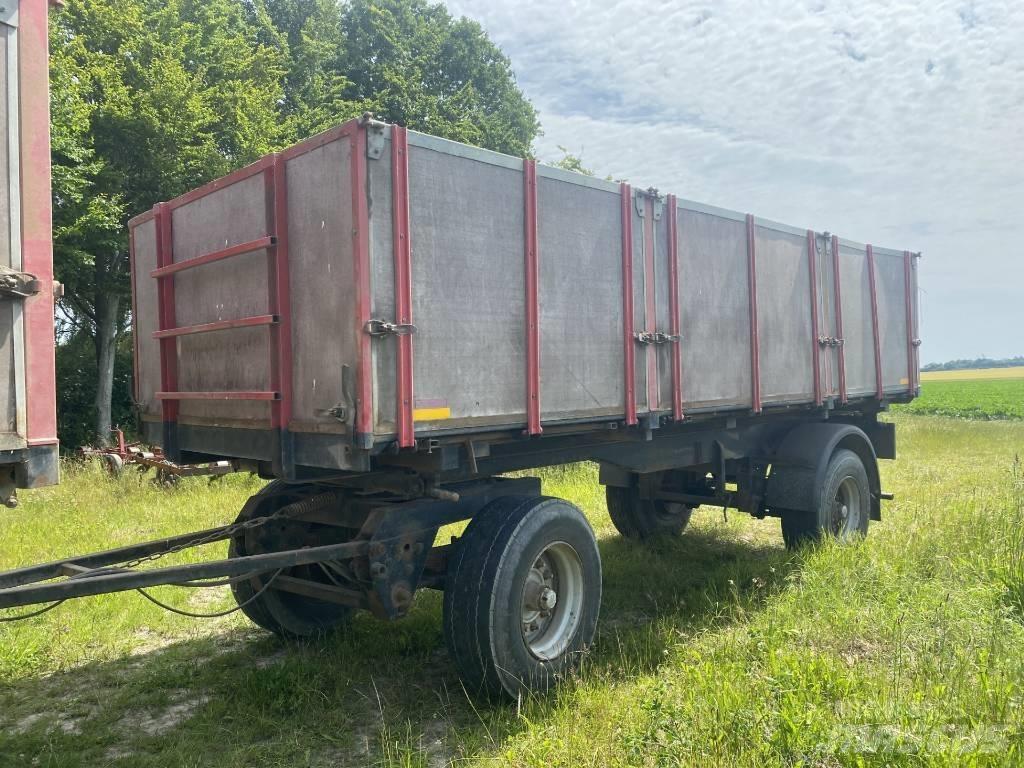 Scania vogntræk Sklápěcí přívěs