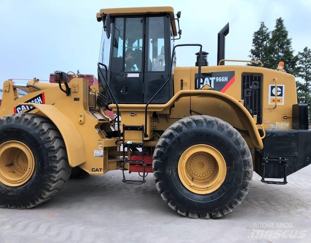 CAT 966H Kolové nakladače