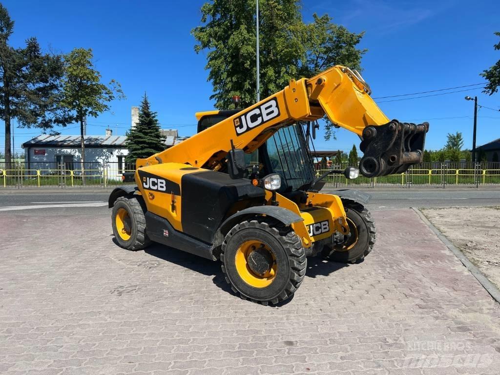 JCB 525-60 Hiviz Teleskopické manipulátory