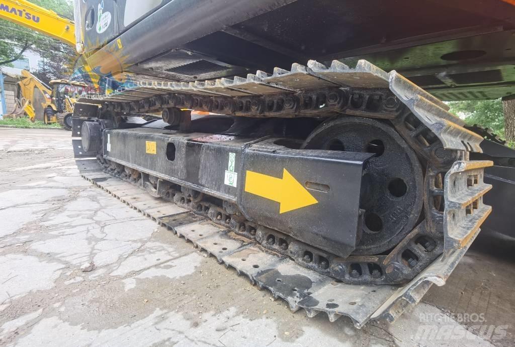 Hitachi ZX 70 Midi rýpadla 7t - 12t
