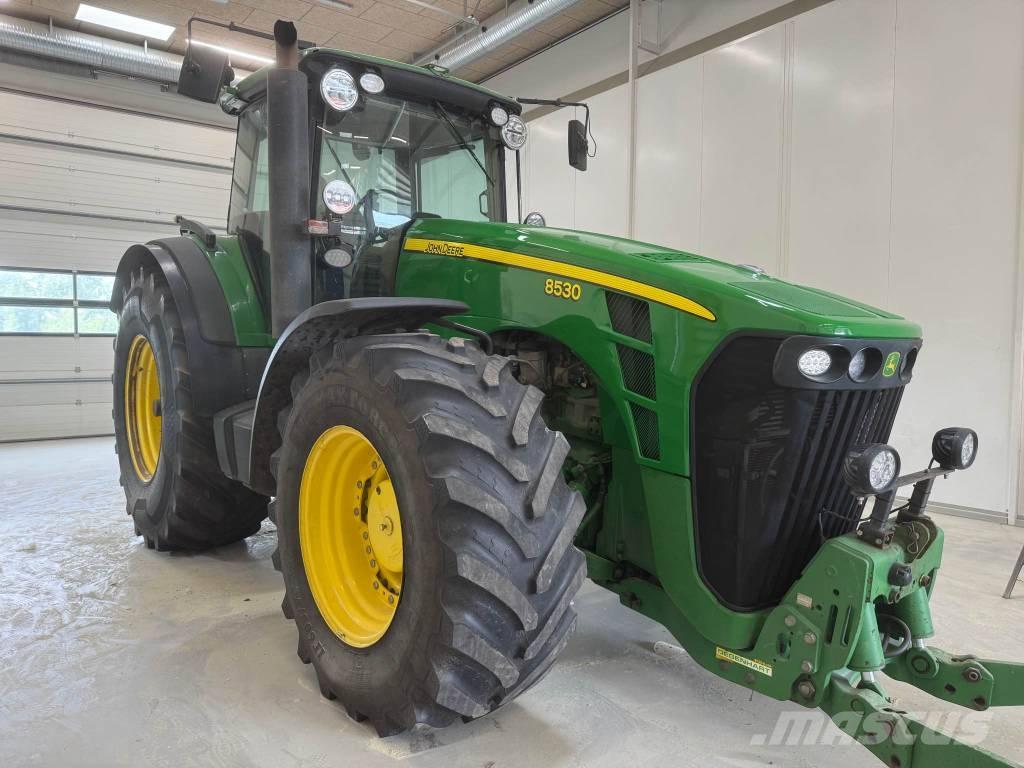 John Deere 8530 Traktory