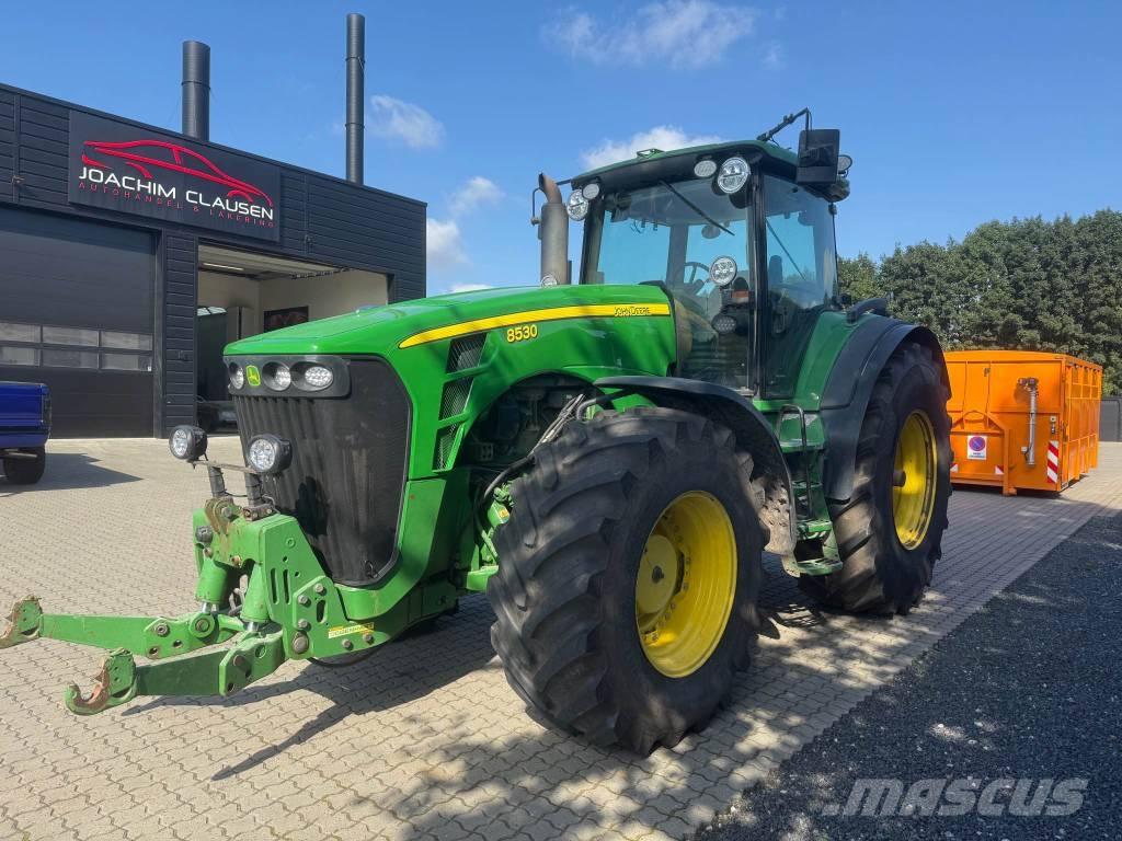 John Deere 8530 Traktory