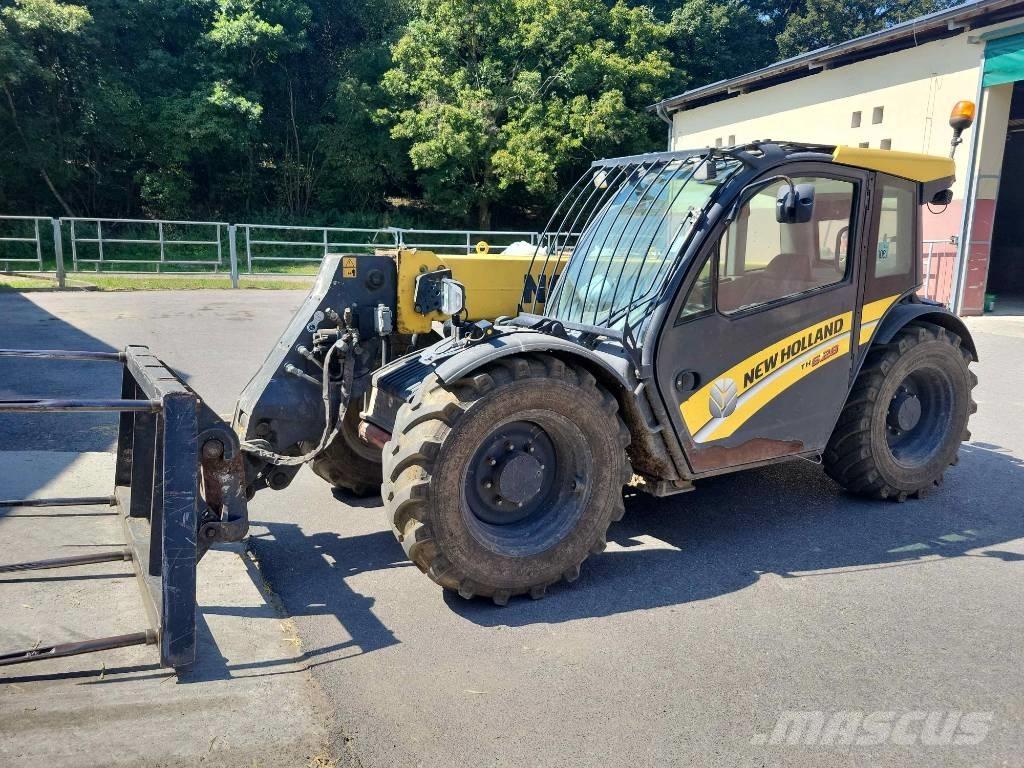 New Holland TH 6.28 Teleskopické nakladače pro zemědělství