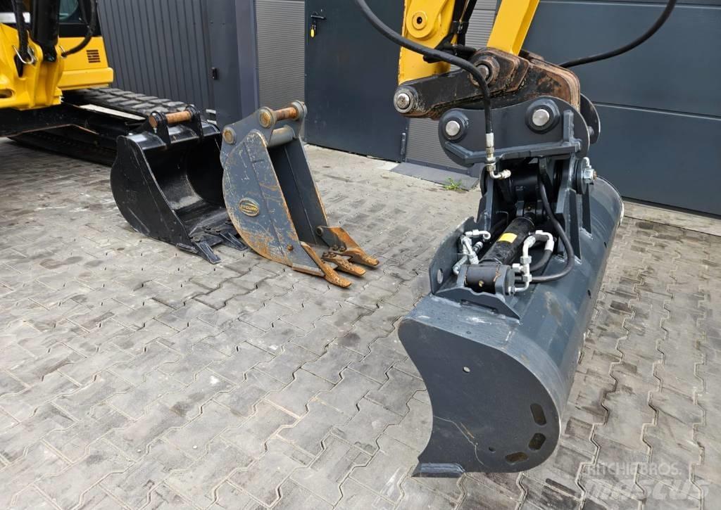 CAT 305 CR Mini rýpadla < 7t