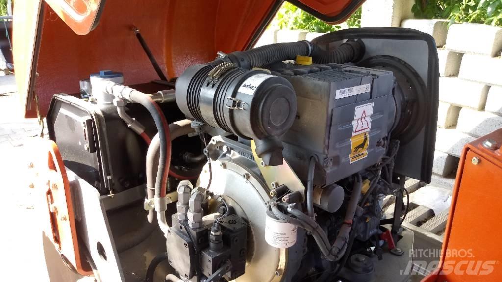 Atlas AW240 Tandemové válce