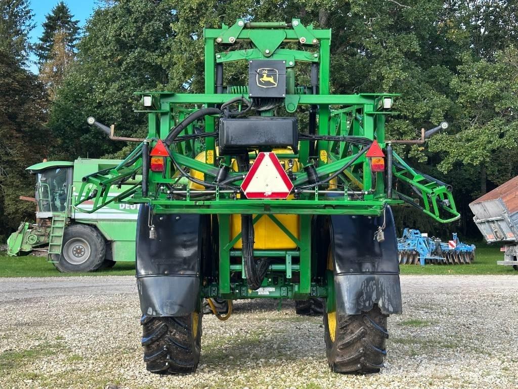 John Deere 740 Tažené postřikovače
