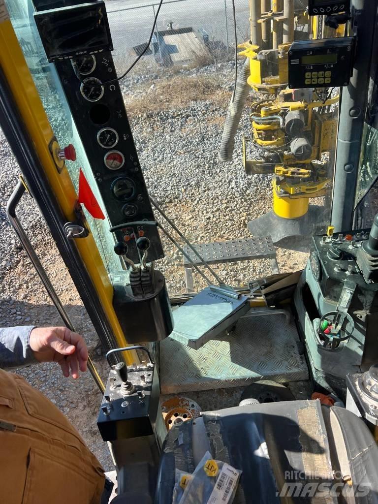 Atlas Copco L6H Povrchové vrtací stroje