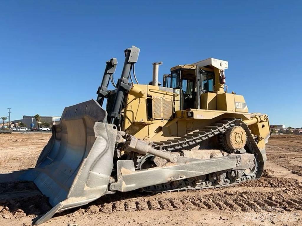 CAT D10R Pásové dozery