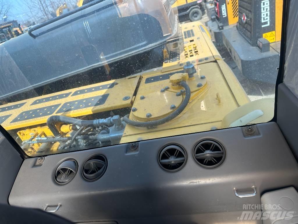 Komatsu pc360 Pásová rýpadla