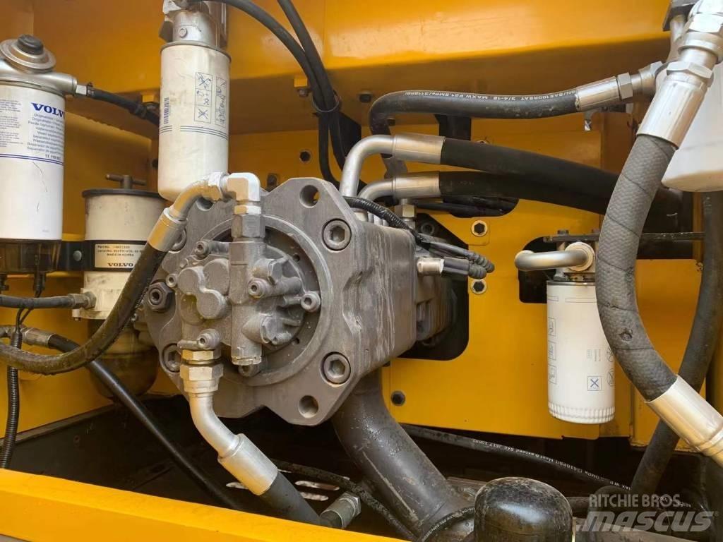 Volvo EC 300 Pásová rýpadla
