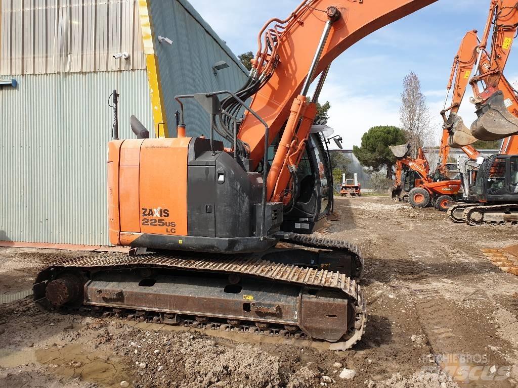 Hitachi ZX225USLC Pásová rýpadla