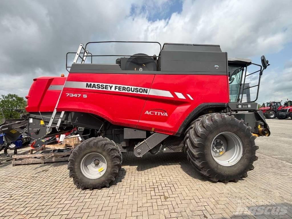 Massey Ferguson 7347 Sklízecí mlátičky