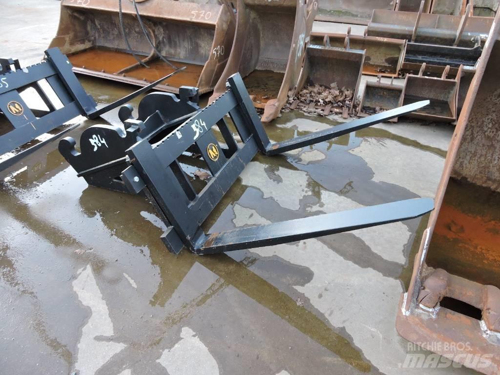  Palletvorken CW40 Univerzální terénní jeřáby