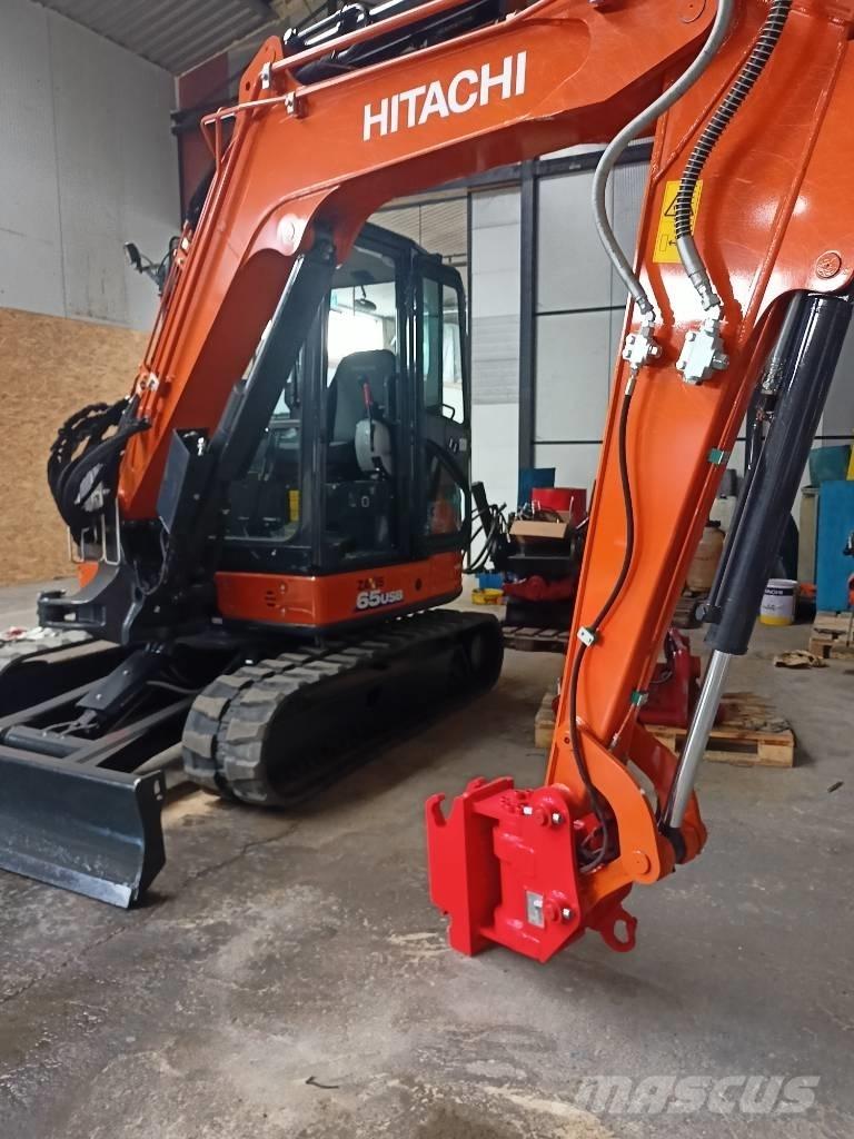Hitachi ZX65 Pásová rýpadla