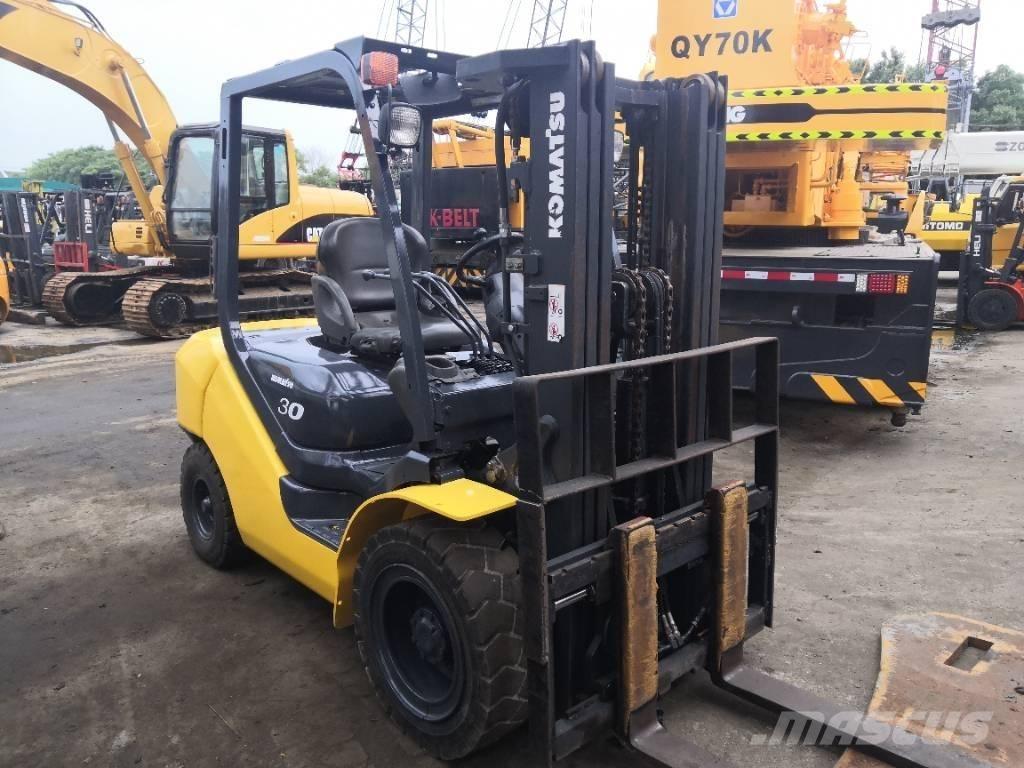 Komatsu 30 Dieselové vozíky