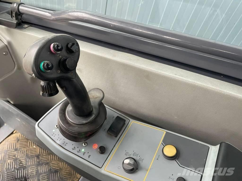 Wirtgen WR200XLi Půdní kompaktory