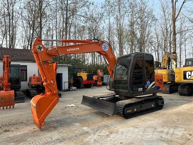 Hitachi ZX70 Pásová rýpadla