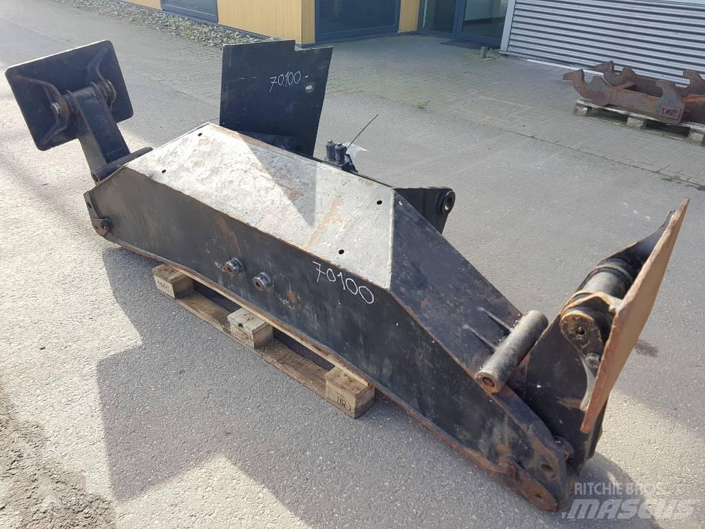 CAT M315C Outriggers Podvozky a zavěšení kol