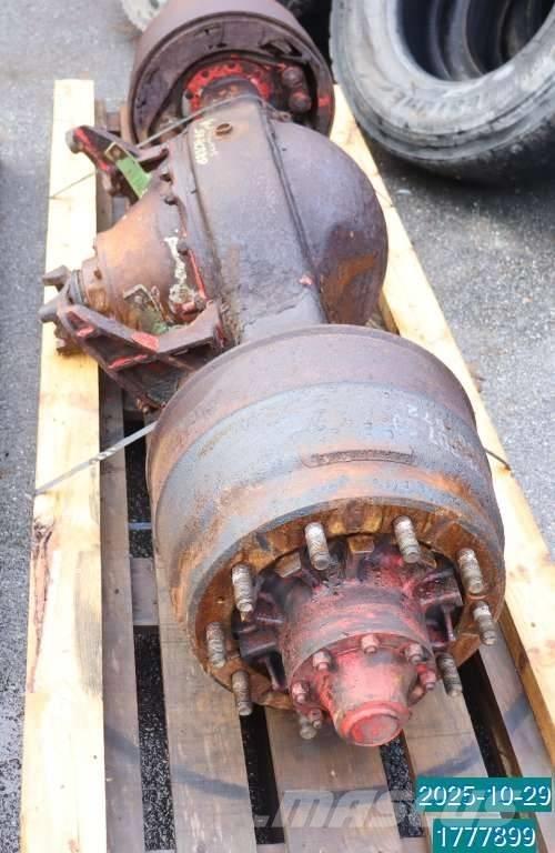 Scania P 82 M Nápravy