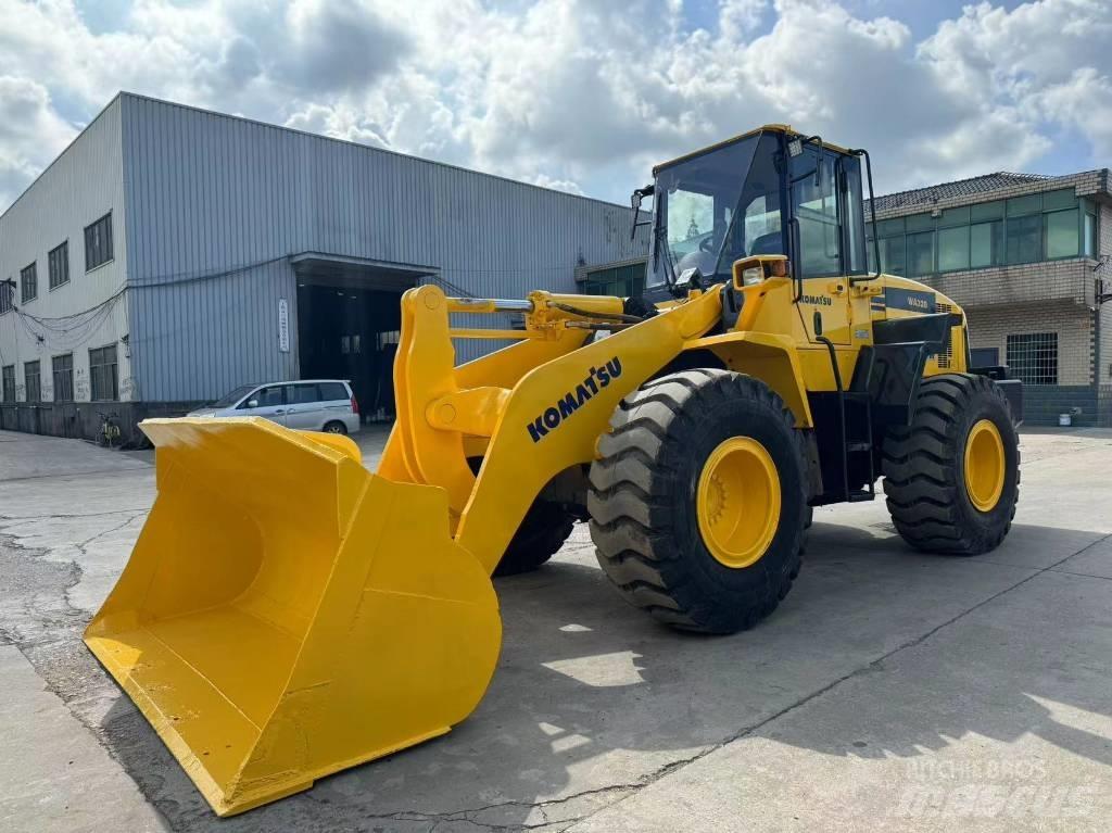 Komatsu WA 320-5 Kolové nakladače