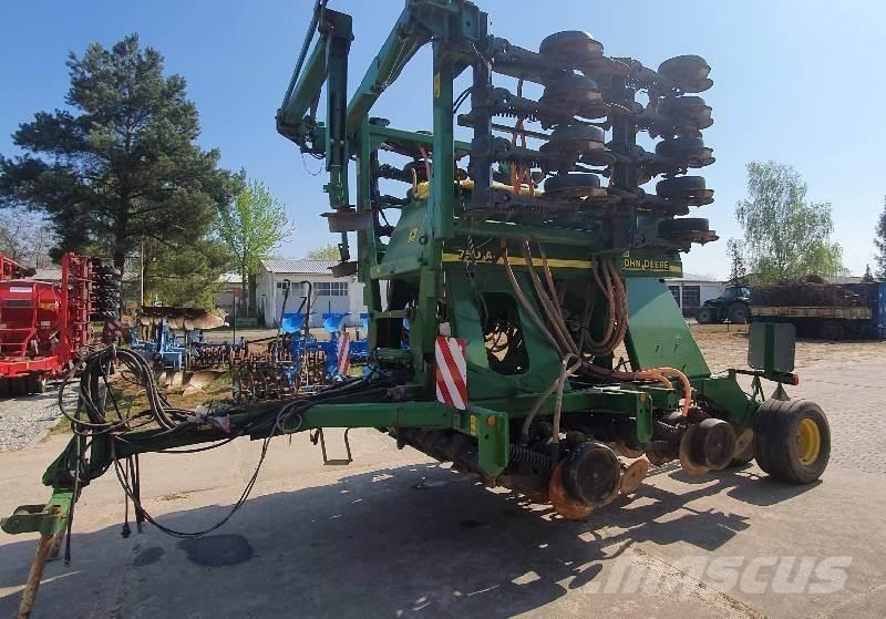 John Deere 750 A Další