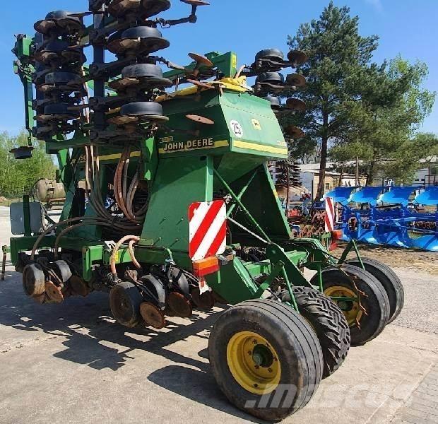John Deere 750 A Další