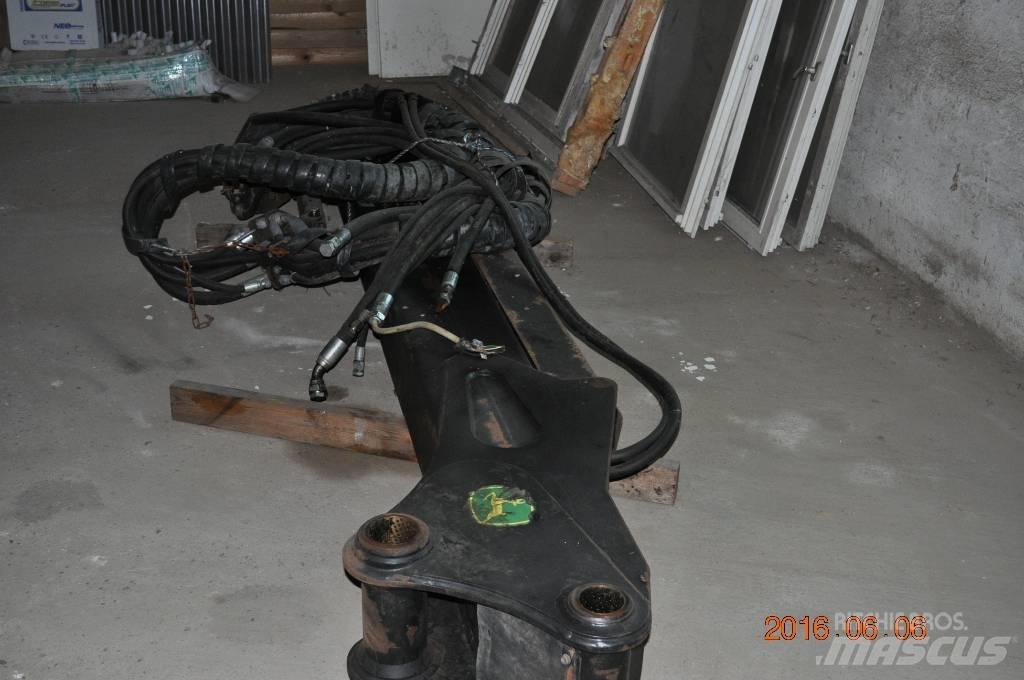 John Deere 1270D Podvozky a zavěšení kol
