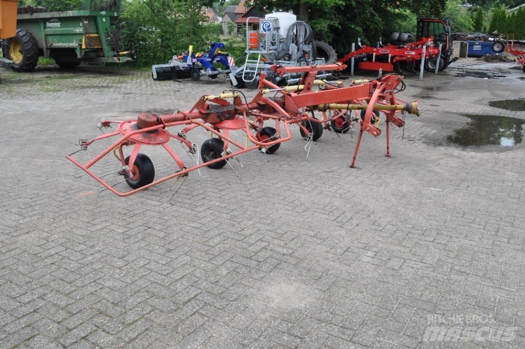 Lely Lotus 675 Obraceče a shrabovače sena