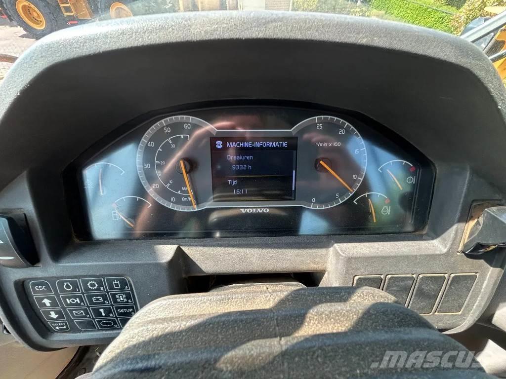 Volvo L90 H Kolové nakladače