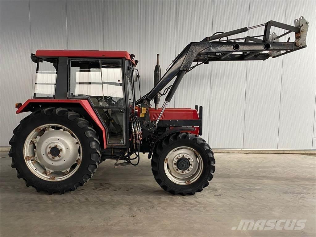 Case IH 840 AS Traktory