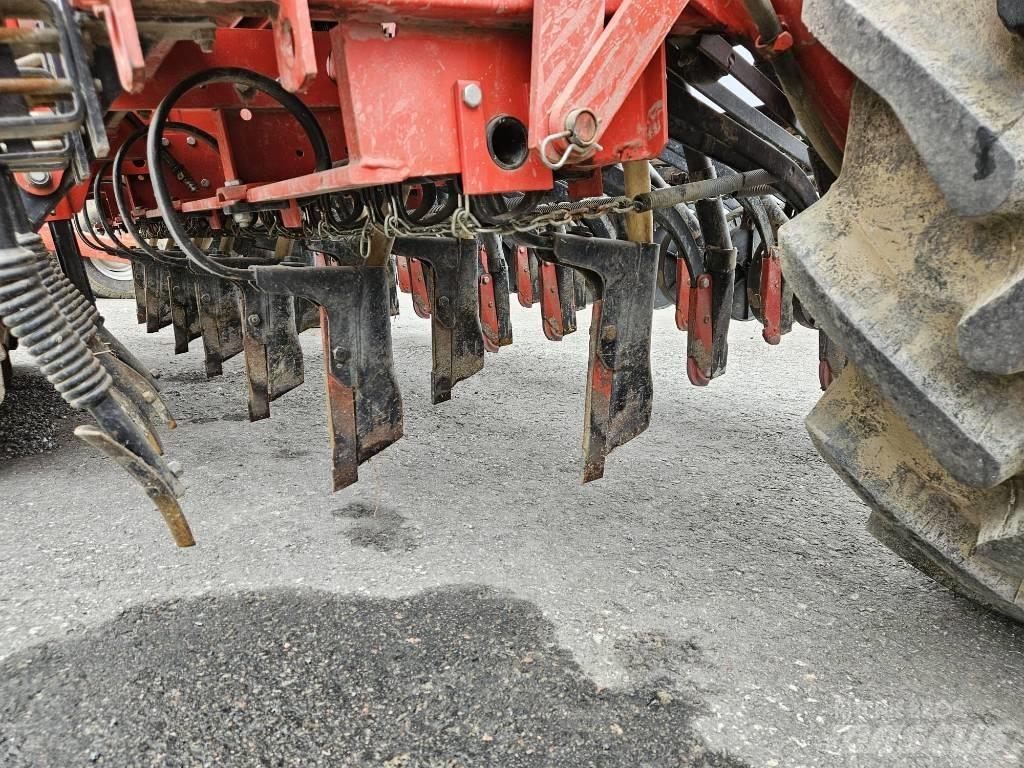 Tume HKL 3000 Kombinované secí stroje