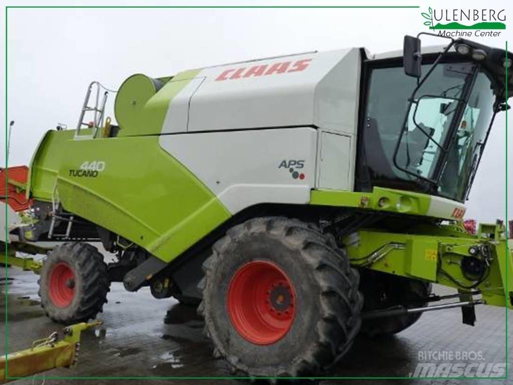CLAAS Tucano 440 Sklízecí mlátičky
