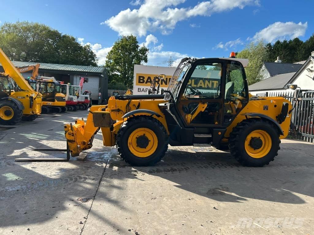 JCB 535-125 Hiviz Teleskopické manipulátory