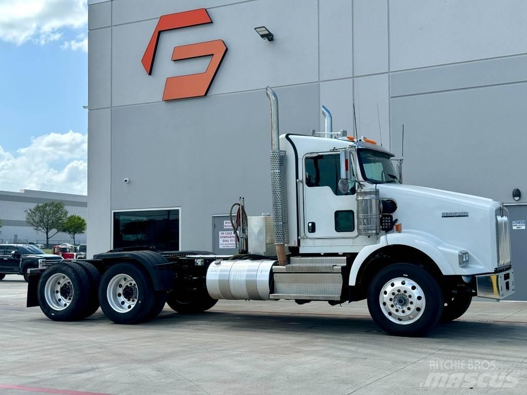 Kenworth T 800 Tahače