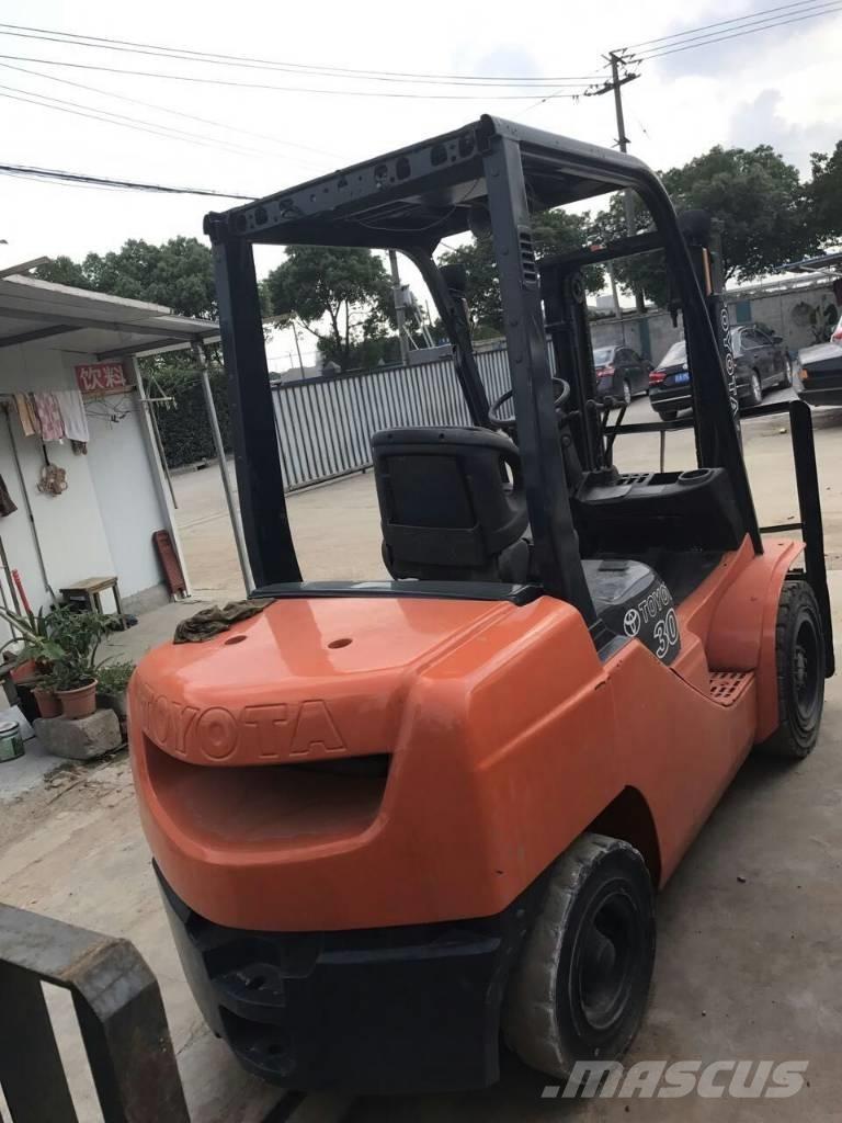 Toyota FD 30 Dieselové vozíky