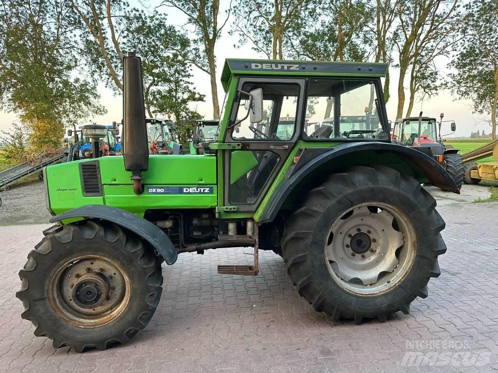 Deutz DX90 Traktory