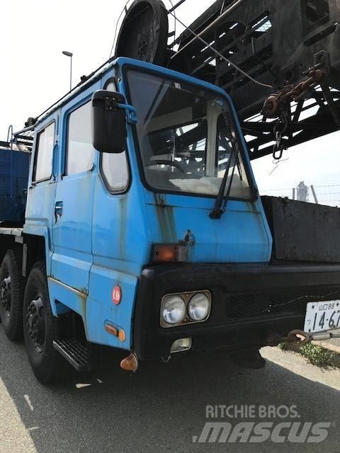 Sumitomo ST350MT Jeřáby pro těžký terén