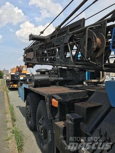 Sumitomo ST350MT Jeřáby pro těžký terén