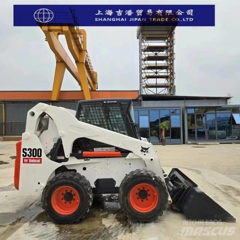 Bobcat S 330 Smykem řízené nakladače